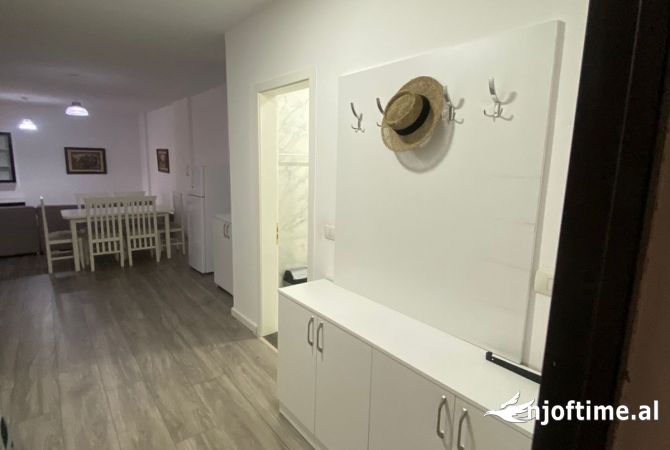 Shtepi me qera 2+1 ne Tirane - 600 Euro