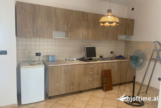 Shtepi me qera 2+1 ne Tirane - 550 Euro