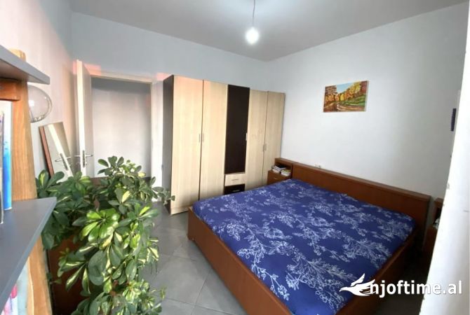 Shtepi me qera 2+1 ne Tirane - 450 Euro