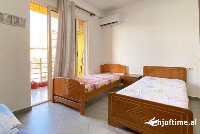 Shtepi me qera 2+1 ne Tirane - 450 Euro