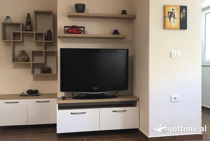 Shtepi me qera Apartament ne Tirane, 2+1, Mobilimi E mobiluar, Pagesa 600  Euro.