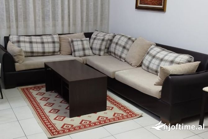 Shtepi me qera 2+1 ne Tirane - 550 Euro