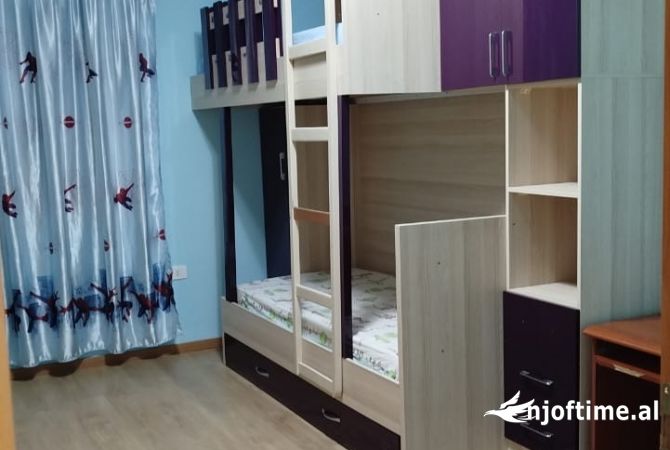Shtepi me qera Apartament ne Tirane, 2+1, Mobilimi E mobiluar, Pagesa 550  Euro.