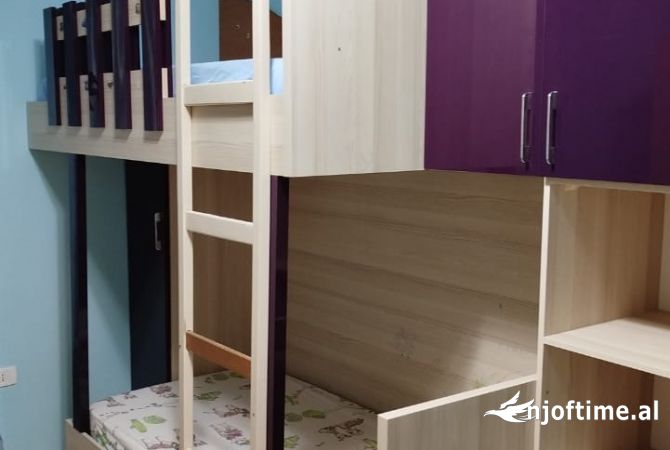 Shtepi me qera Apartament ne Tirane, 2+1, Mobilimi E mobiluar, Pagesa 550  Euro.