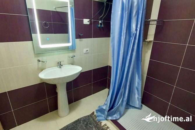 Shtepi me qera 2+1 ne Tirane - 55,000 Leke