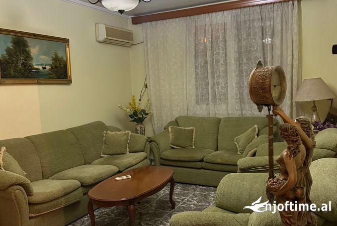 Shtepi me qera Apartament ne Tirane, 2+1, Mobilimi E mobiluar, Pagesa 50,000  Leke.