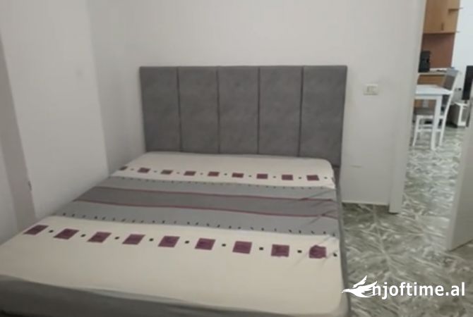 Shtepi me qera 2+1 ne Tirane - 55,000 Leke