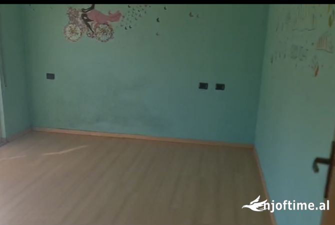 Shtepi me qera 2+1 ne Tirane - 480 Euro