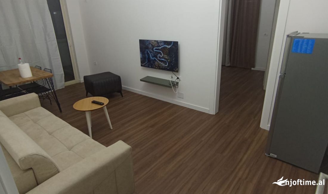 Shtepi ne shitje Apartament ne Tirane, 1+1, Mobilimi E mobiluar, Pagesa 79,000  Euro.
