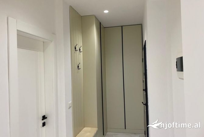 Shtepi me qera Apartament ne Tirane, 1+1, Mobilimi E mobiluar, Pagesa 500  Euro.