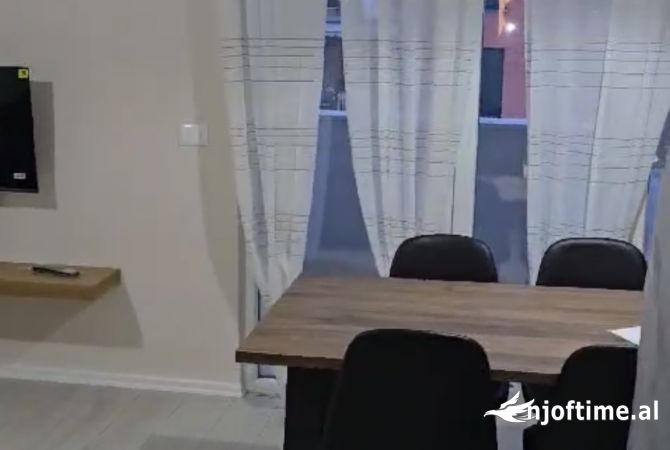 Shtepi me qera 1+1 ne Tirane - 400 Euro