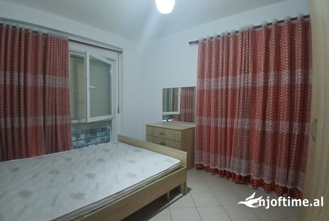 Shtepi me qera 2+1 ne Tirane - 50,000 Leke