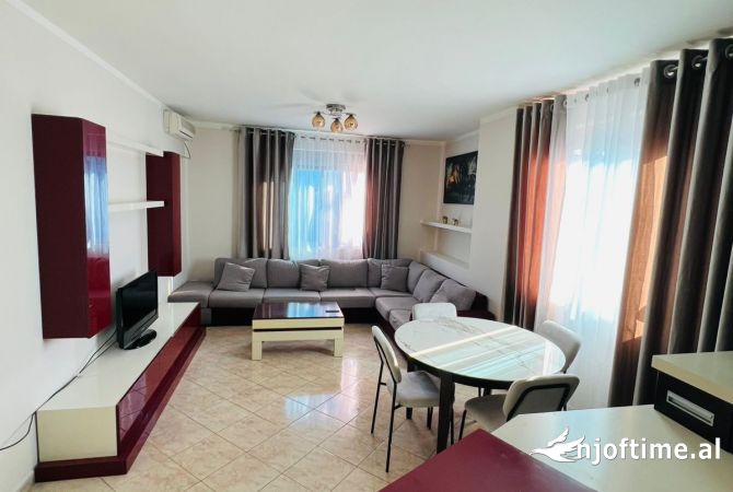 Shtepi me qera 2+1 ne Tirane - 650 Euro