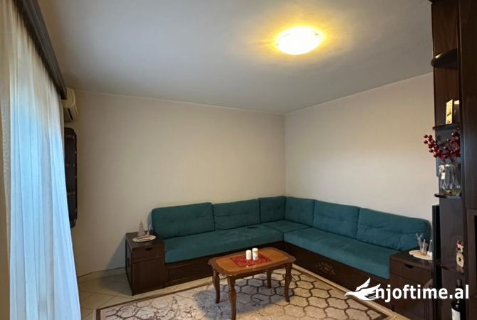 Shtepi me qera 1+1 ne Tirane - 450 Euro