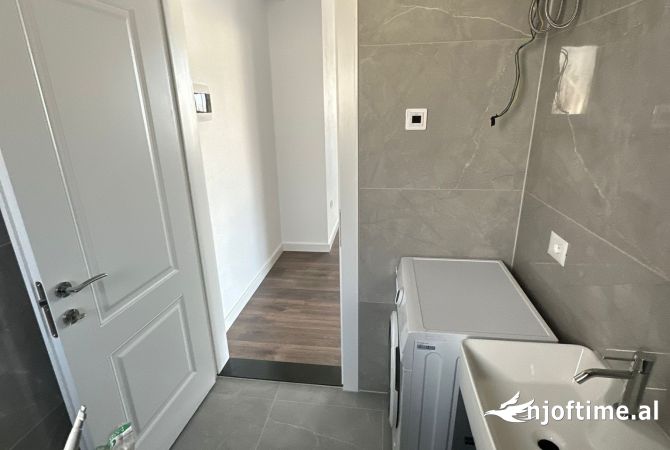 Shtepi me qera Apartament ne Tirane, 1+1, Mobilimi E mobiluar, Pagesa 40,000  Leke.