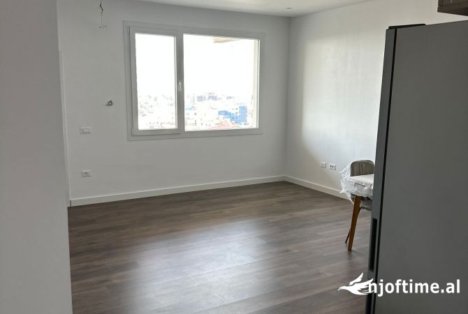 Shtepi me qera 1+1 ne Tirane - 40,000 Leke
