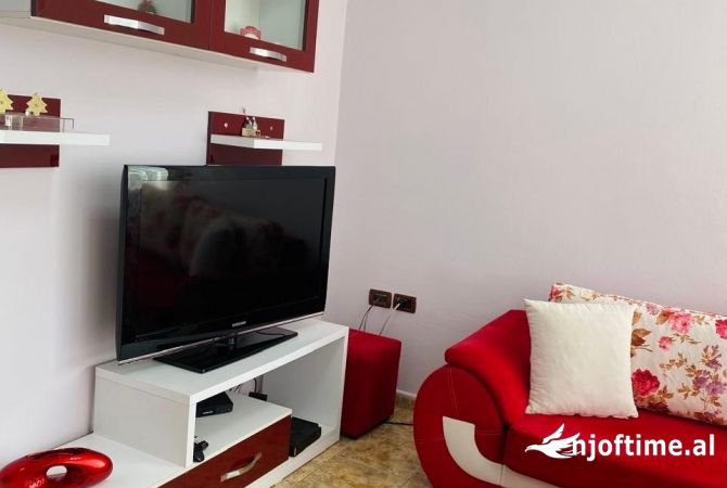 Shtepi me qera 2+1 ne Tirane - 600 Euro