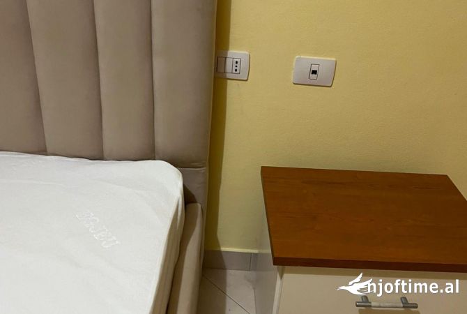 Shtepi me qera 1+1 ne Tirane - 45,000 Leke