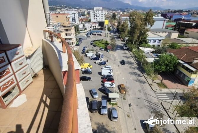 Shtepi me qera Apartament ne Tirane, 1+1, Mobilimi E mobiluar, Pagesa 40,000  Leke.