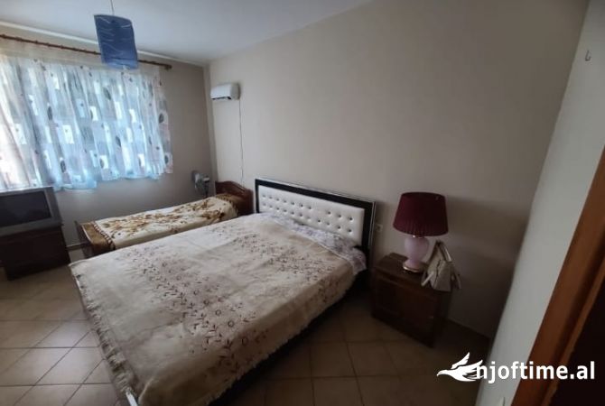 Shtepi me qera 1+1 ne Tirane - 40,000 Leke