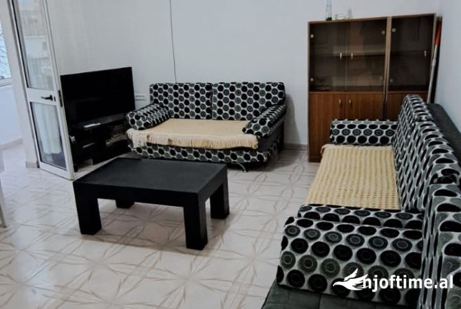 Shtepi me qera 2+1 ne Tirane - 400 Euro