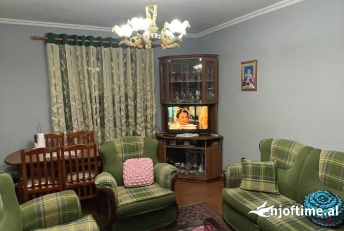 Shtepi me qera 1+1 ne Tirane - 400 Euro
