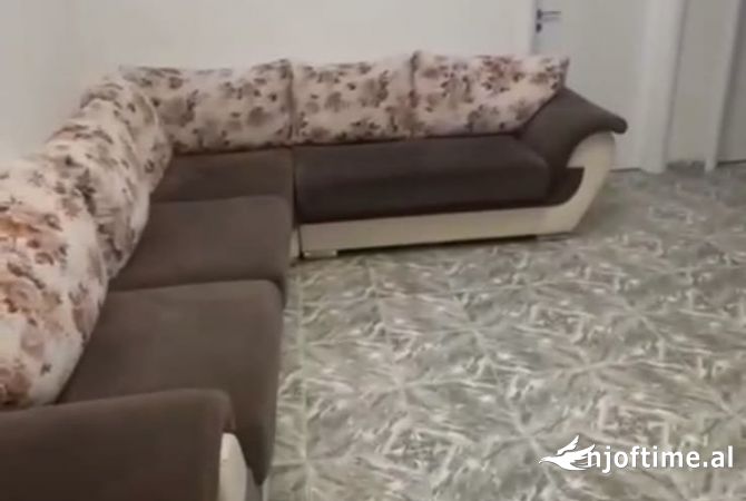 Shtepi me qera 2+1 ne Tirane - 50,000 Leke