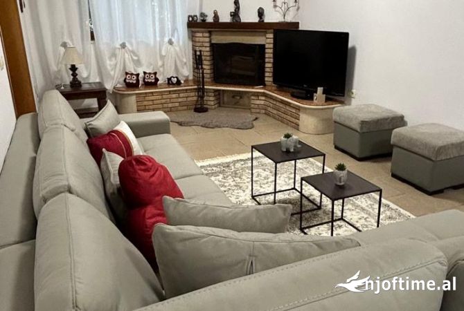 Shtepi me qera 2+1 ne Tirane - 650 Euro