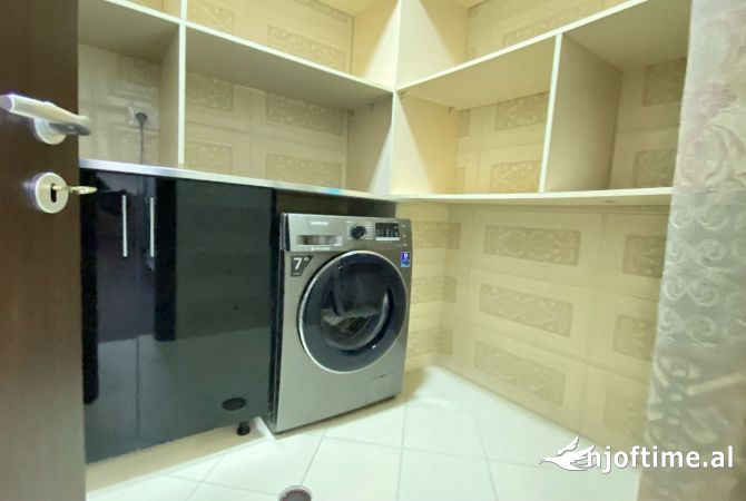 Shtepi me qera Apartament ne Tirane, 2+1, Mobilimi E mobiluar, Pagesa 650  Euro.