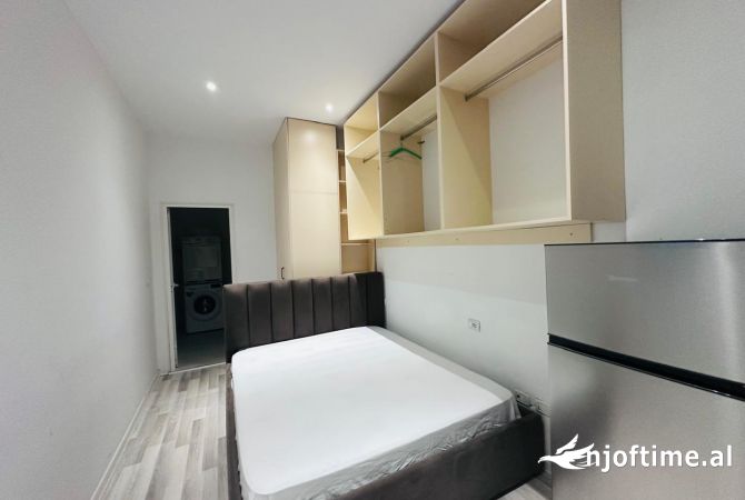 Shtepi me qera Garsoniere ne Tirane - 400 Euro