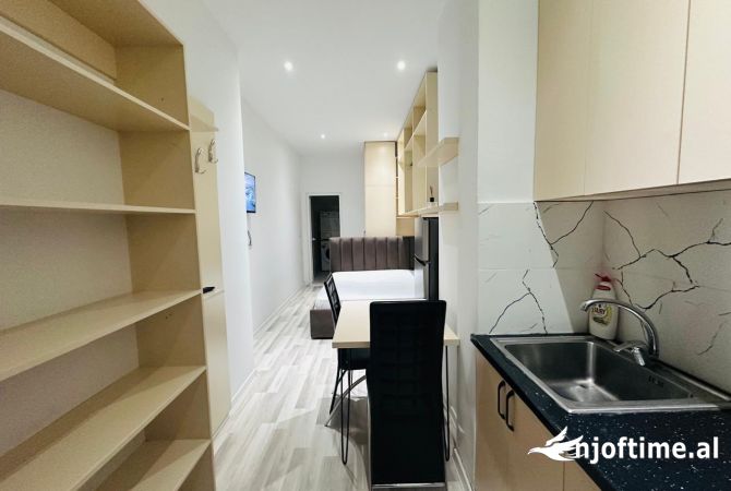 Shtepi me qera Garsoniere ne Tirane - 400 Euro