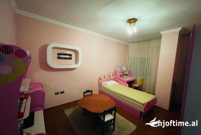 Shtepi me qera 2+1 ne Tirane - 450 Euro