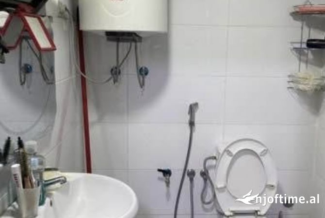 Shtepi me qera 1+1 ne Tirane - 380 Euro