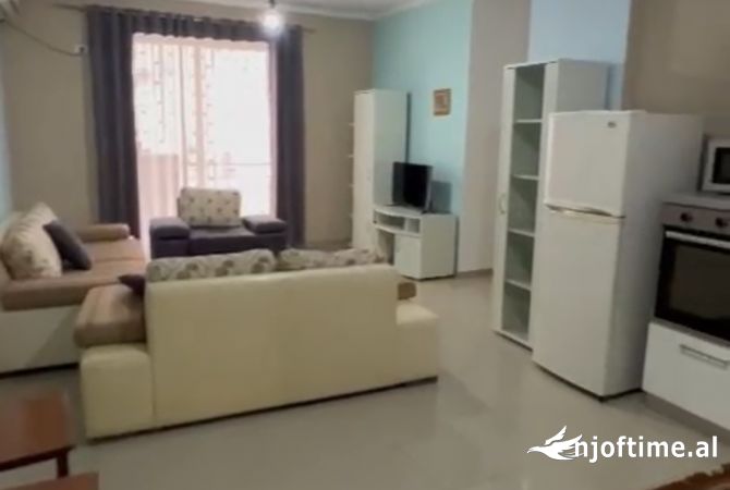 Shtepi me qera Apartament ne Tirane, 2+1, Mobilimi E mobiluar, Pagesa 45,000  Leke.