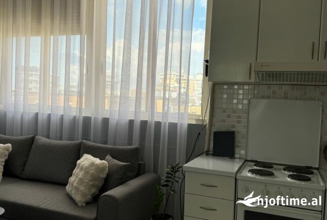 Shtepi me qera Apartament ne Tirane, 1+1, Mobilimi E mobiluar, Pagesa 600  Euro.