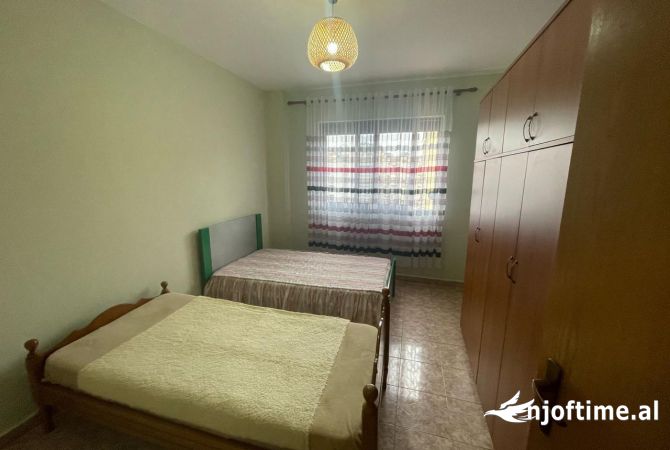 Shtepi me qera 1+1 ne Tirane - 40,000 Leke