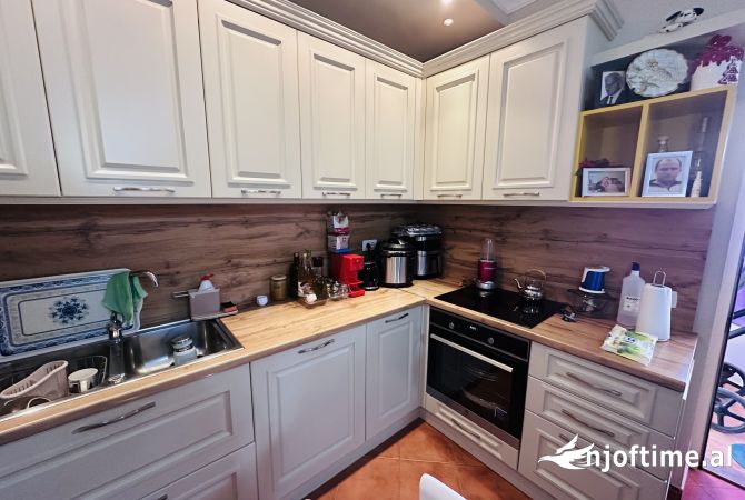 Shtepi me qera Apartament ne Tirane, 2+1, Mobilimi E mobiluar, Pagesa 600  Euro.