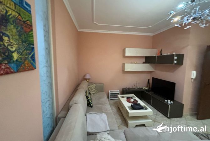 Shtepi me qera 1+1 ne Tirane - 500 Euro