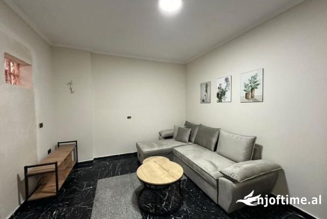 Shtepi me qera 1+1 ne Tirane - 400 Euro