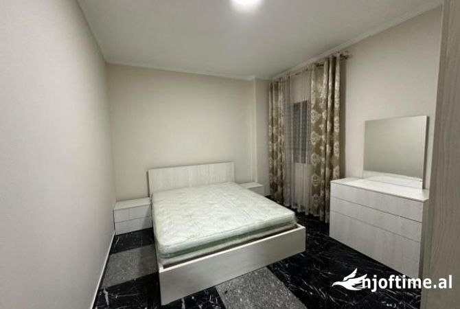 Shtepi me qera 1+1 ne Tirane - 400 Euro