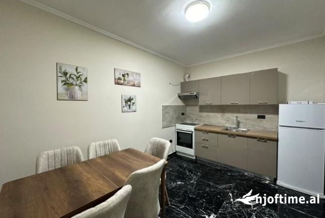 Shtepi me qera 1+1 ne Tirane - 400 Euro