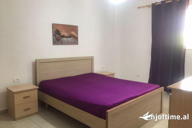 Shtepi me qera 1+1 ne Tirane - 400 Euro