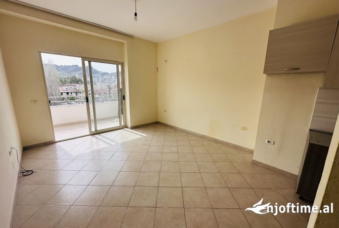 Shtepi ne shitje 1+1 ne Tirane - 84,000 Euro