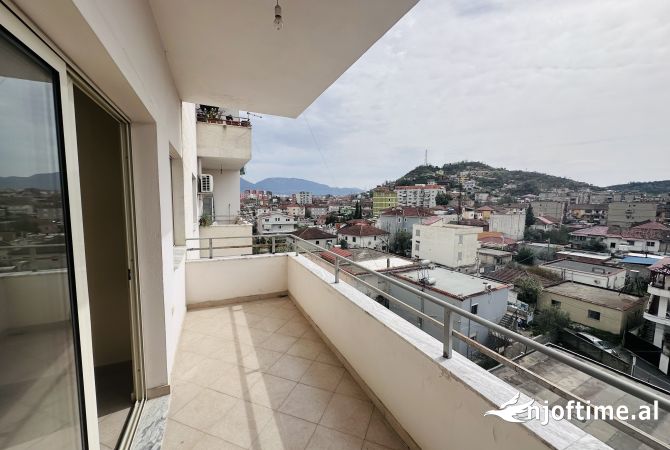 Shtepi ne shitje 1+1 ne Tirane - 84,000 Euro
