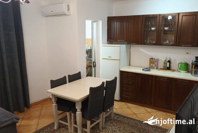 Shtepi me qera 1+1 ne Tirane - 450 Euro