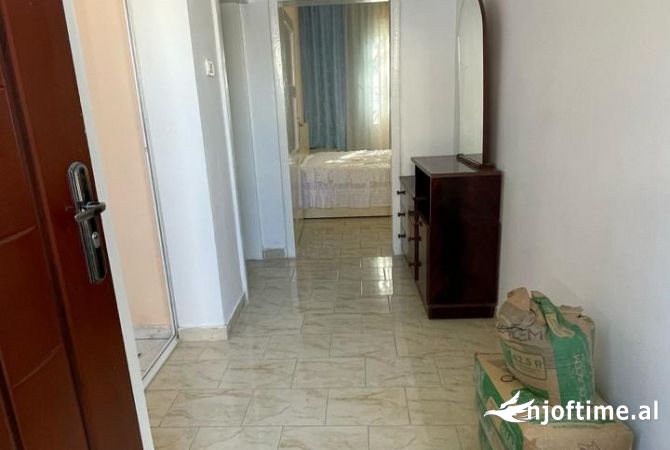 Shtepi me qera Apartament ne Tirane, 2+1, Mobilimi E mobiluar, Pagesa 40,000  Leke.