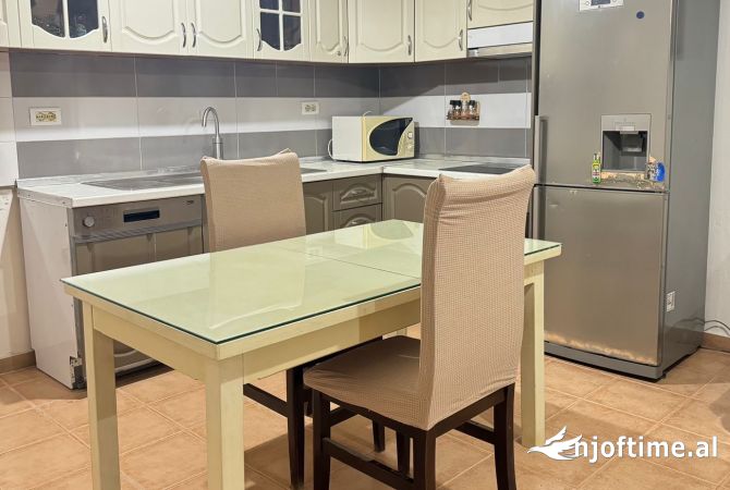 Shtepi me qera 1+1 ne Tirane - 390 Euro