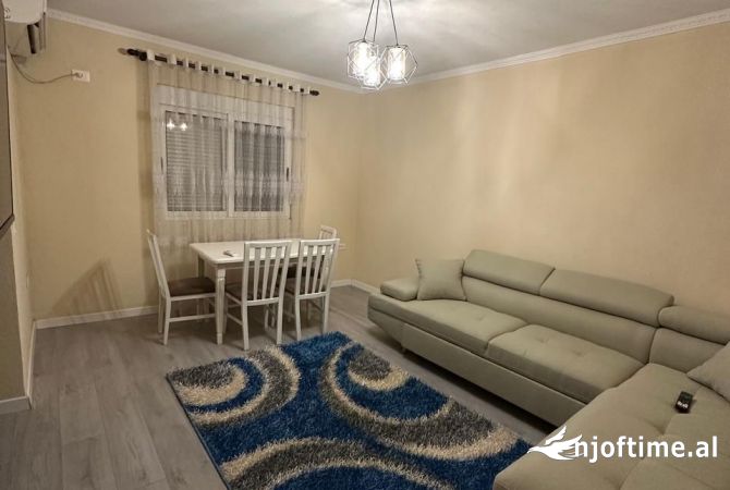 Shtepi me qera 1+1 ne Tirane - 450 Euro