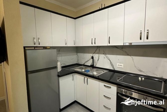Shtepi me qera 1+1 ne Tirane - 450 Euro