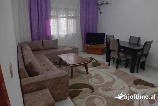Shtepi me qera 1+1 ne Tirane - 420 Euro
